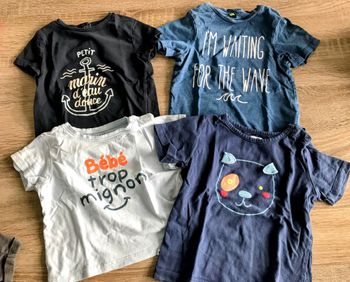 Lot tee shirts