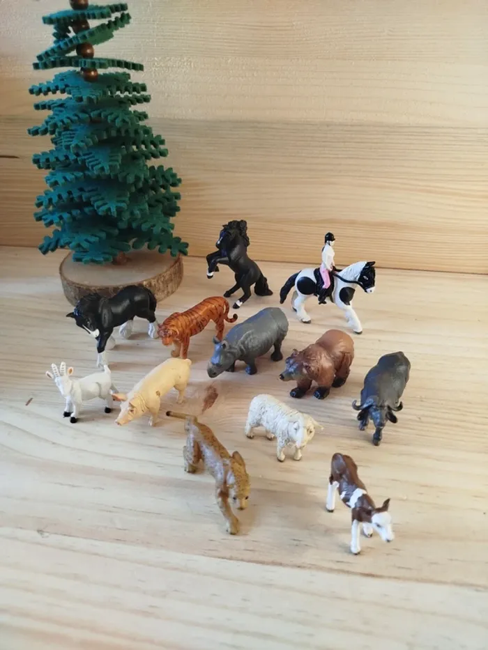PAPO mini figurines Animaux et cavalière