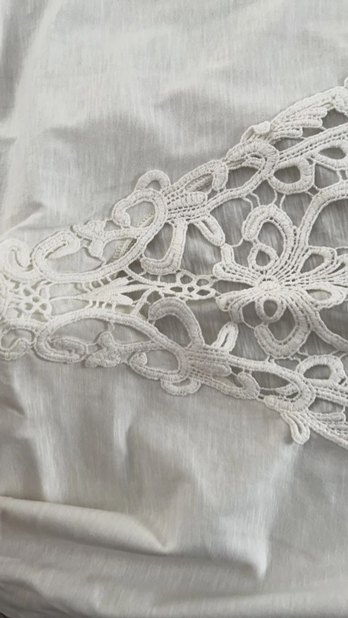 Tee-shirt blanche porte dentelle T46-48 - photo numéro 7