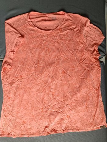 T-shirt abricot fleuri 🌷 Taille XXL