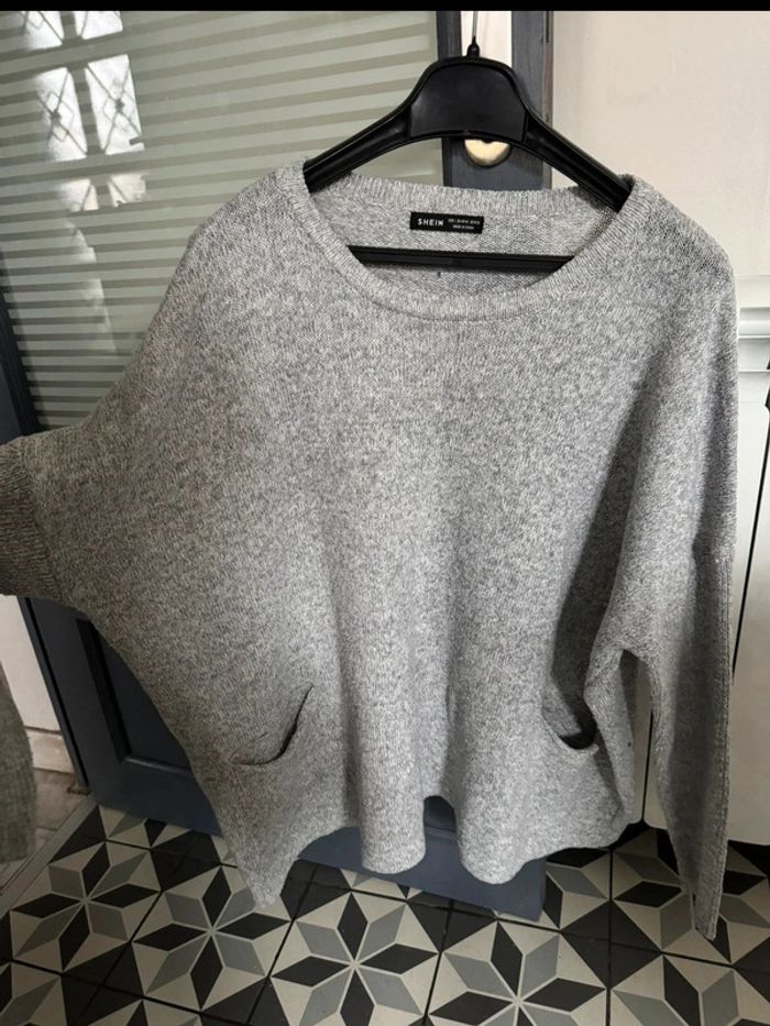 Pull Shein taille 46-48 - photo numéro 2