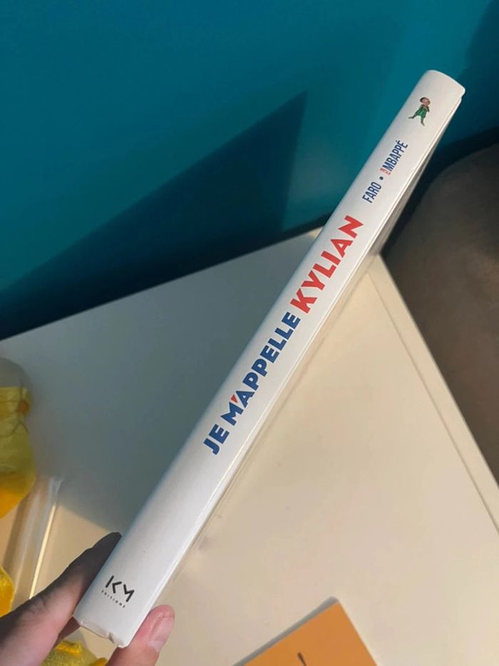 Suberbe bande dessinée je m’appelle Kylian - photo numéro 2