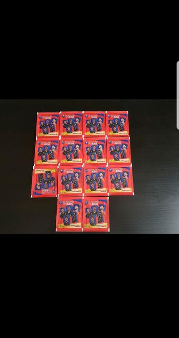 Lot de 14 pochettes exclusives Panini " Au plus près des bleus "