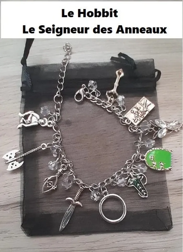 Bracelet avec breloques, le Hobbit, le Seigneur des Anneaux,couleur argenté