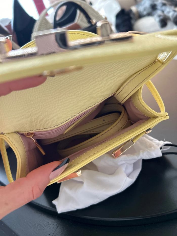 Mini sac à main. Prix non négociable. - photo numéro 5