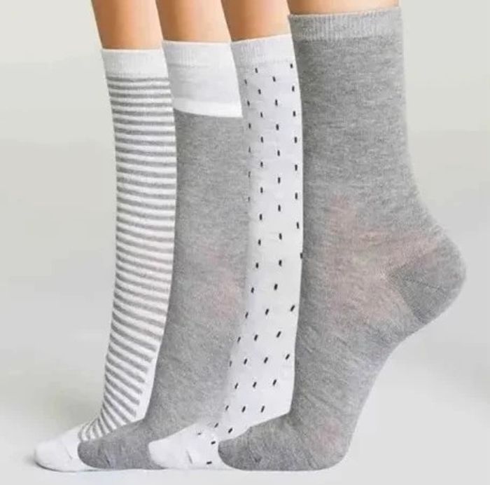 Lot de 8 paires mi-chaussettes Gris Moyen et Clair pour femme Taille 37/41 neufs dans emballage - photo numéro 2