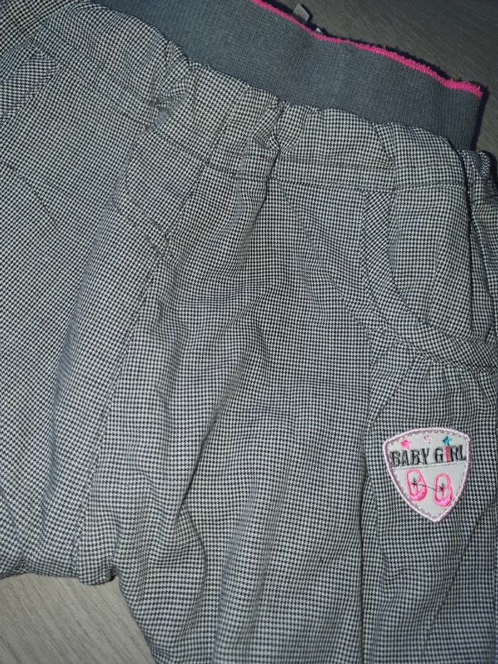 Pantalon 6mois - photo numéro 2