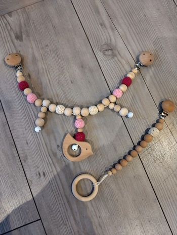 Jouets d'éveil en bois