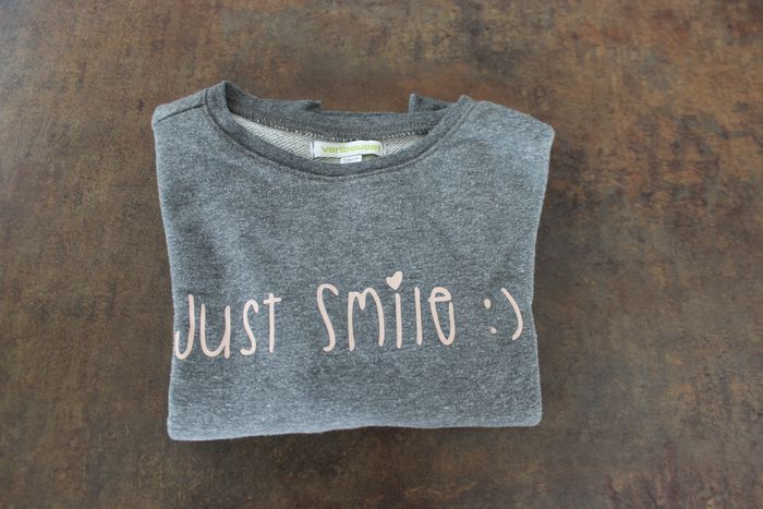 Sweat-shirt gris "Just Smile" 8 ans - photo numéro 3