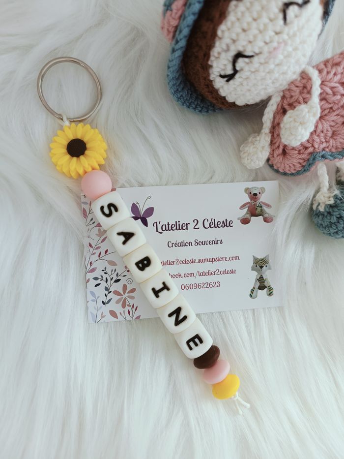 Porte-clés en silicone fleur jaune