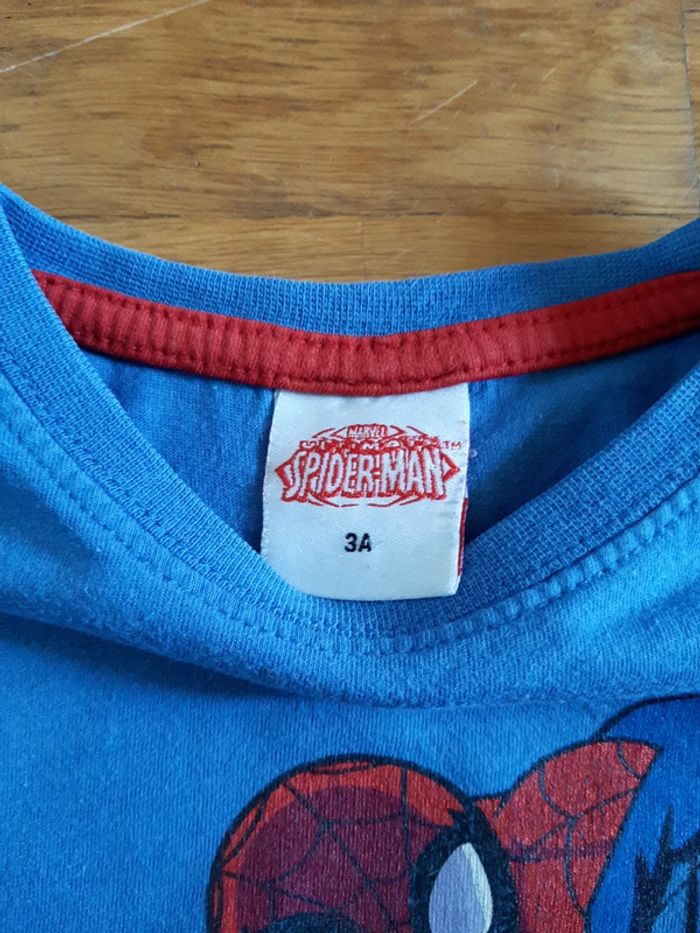 Tshirt Spiderman 3ans - photo numéro 2