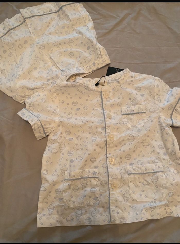 Pyjama 2 pièces gocco taille 12/18 mois blanc neuf