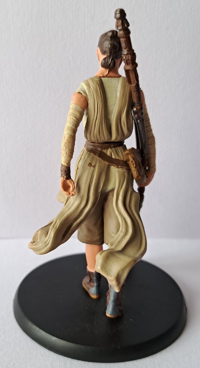 Figurine Star Wars Disney Rey - photo numéro 2