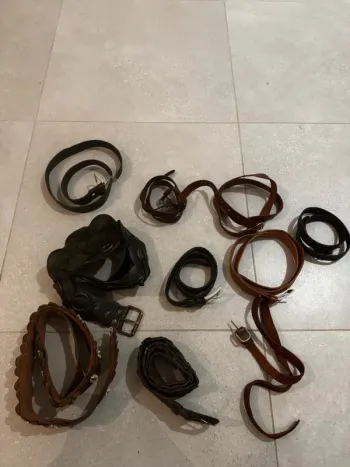 Lot de 11 ceintures en cuir, certaines vintage, bon état général