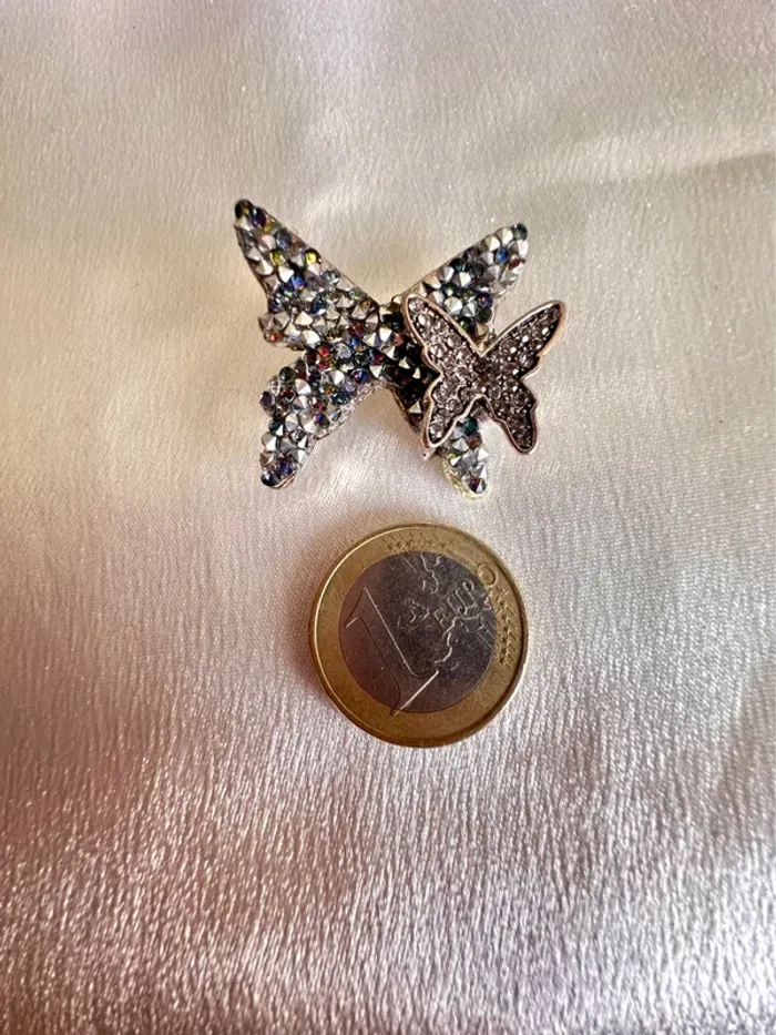 Broche double papillon scintillante – Éclat féerique - photo numéro 4