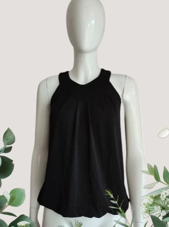 Blouse noire et paillettes