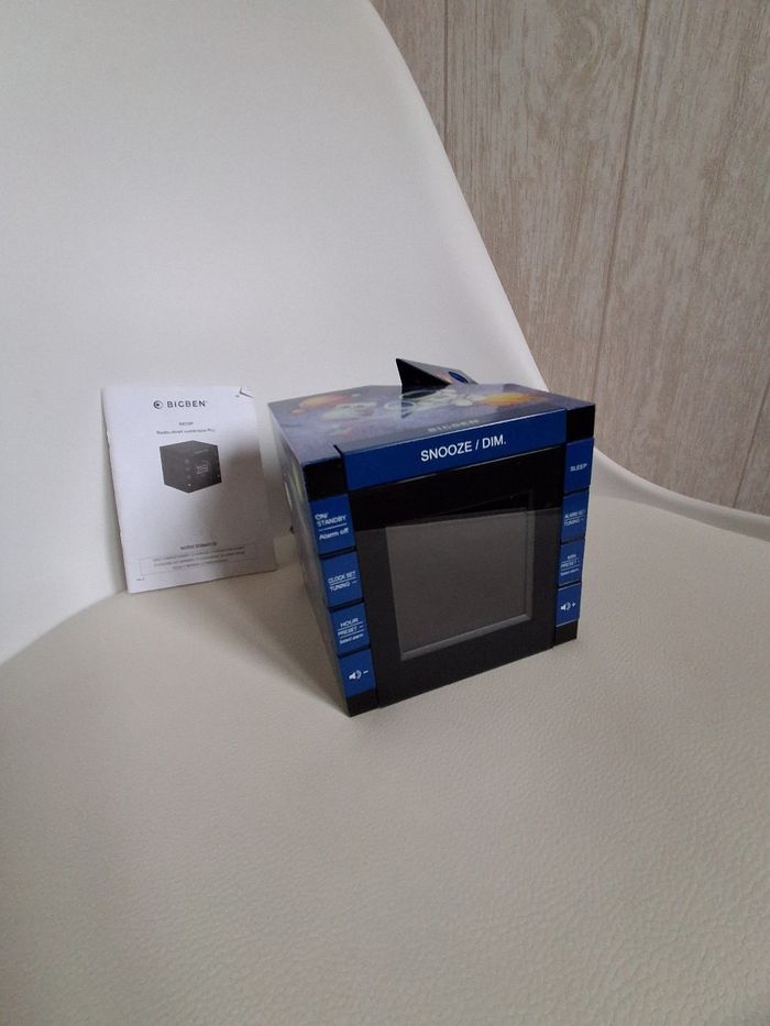 Radio réveil big ben galaxy - photo numéro 3