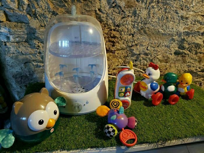 Lot jouet plus électroménager de puériculture