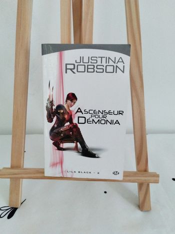 Lila Black tome 2 Justina Robson