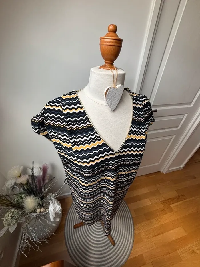 Sublime robe Edji T38 - photo numéro 3
