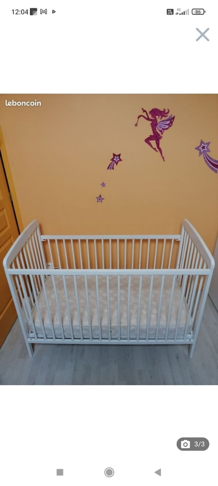 Lit bébé et matelas en bois - photo numéro 2
