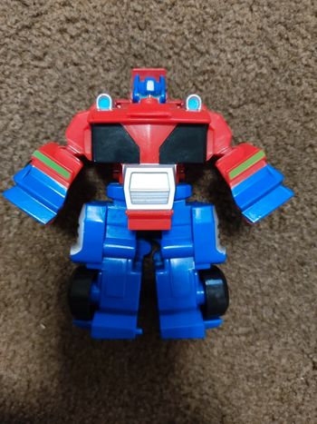robot optimus prime