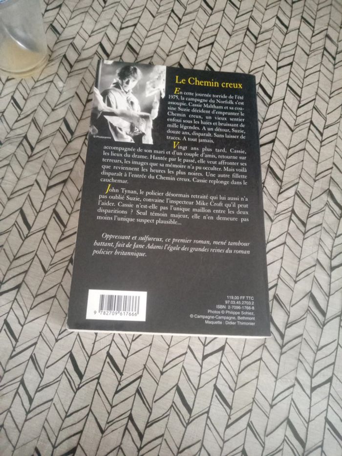 Livre :" Le chemin creux ". - photo numéro 2