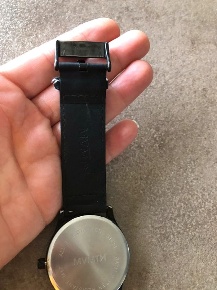 Montre Classic Black Leather MVMT - photo numéro 11