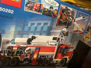 LEGO City 60282 L'Unité de commandement pompier