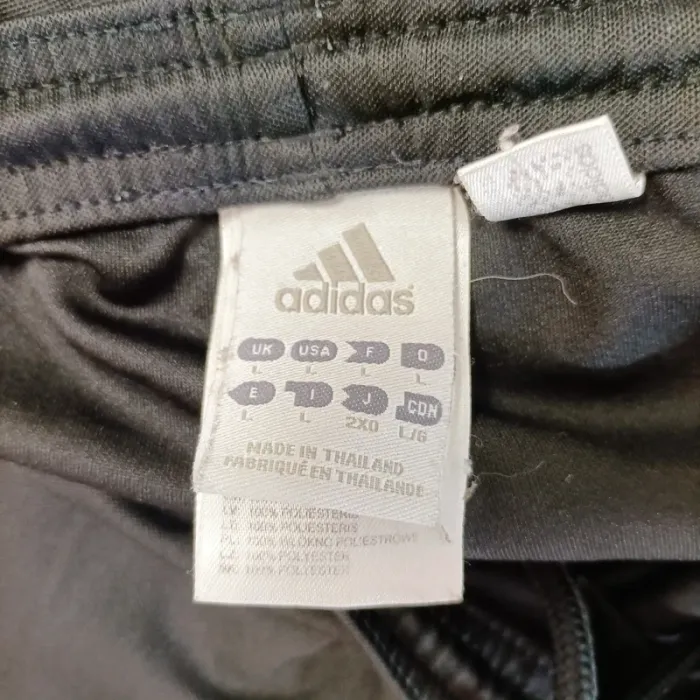 Short sport Adidas noir Taille L 3 bandes blanches 100% polyester A853 - photo numéro 9