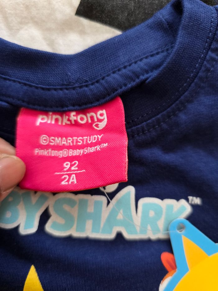 T-shirt baby shark 2ans - photo numéro 3