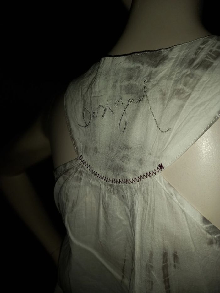 robe boule blanche et grise desigual taille 38 - photo numéro 3