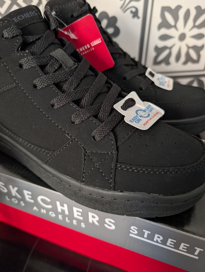 Chaussures garçon  chaudes. Taille 35. Neuf. Skechers - photo numéro 9