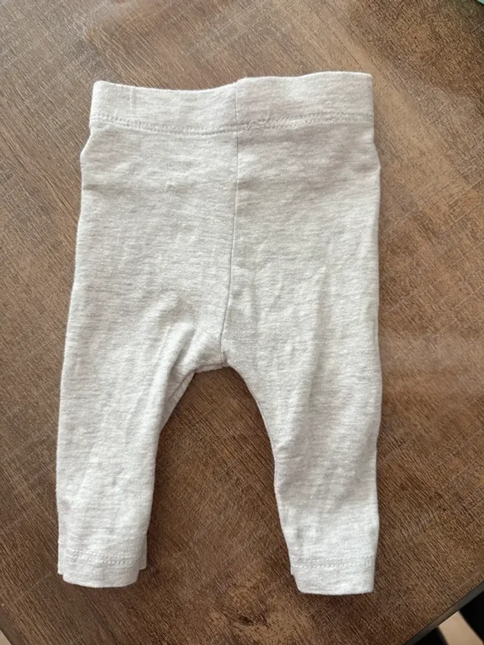 Petit legging bébé gris