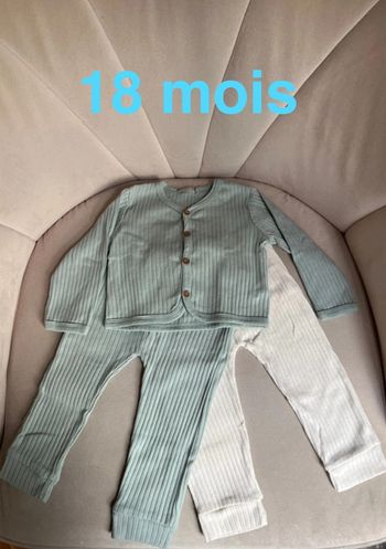 Ensemble gilet et deux leggings côtelés mixte 18 mois - Bout'Chou