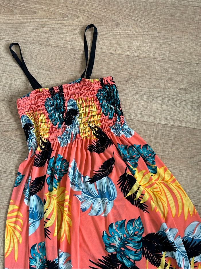 Robe d’été à bretelles taille XL/XXL jamais portée (taille petit) - photo numéro 9