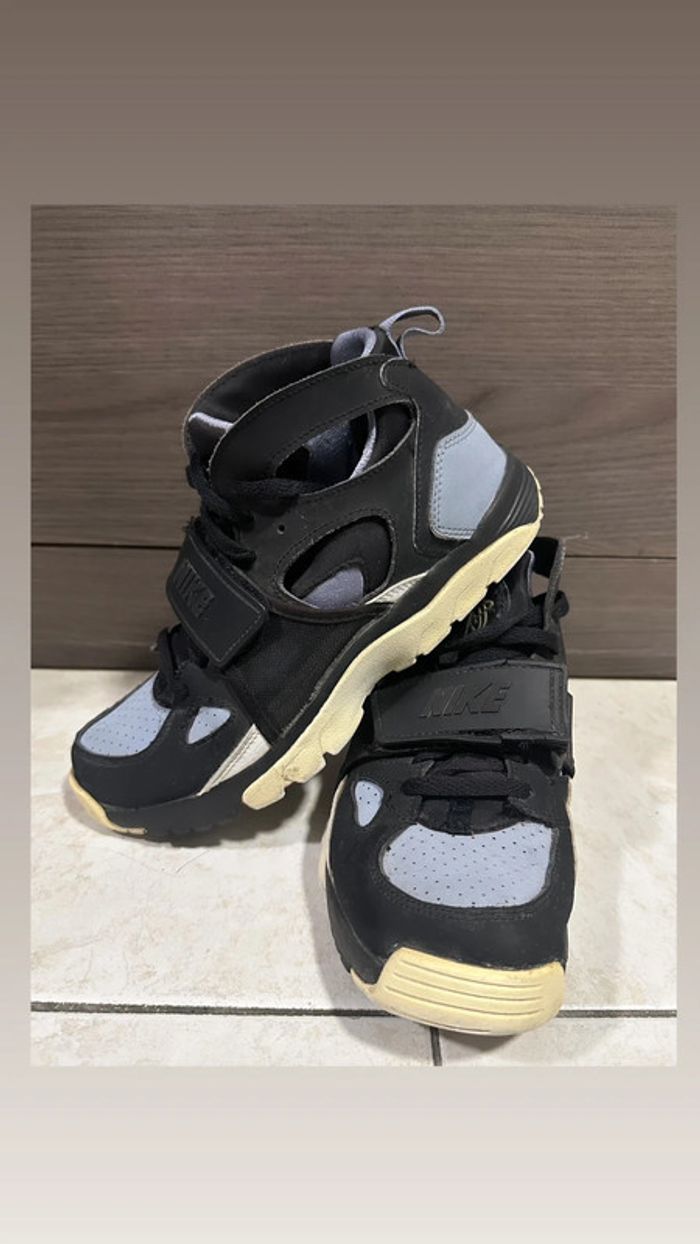 Sneakers Mixte Nike Air Trainer Huarache Noir & Grise Rare Taille 38 bon état