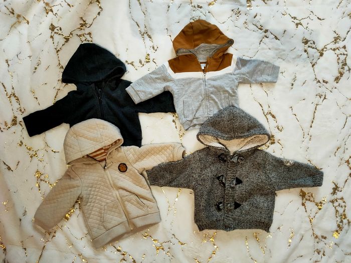 Lot bébé 6 mois - photo numéro 7