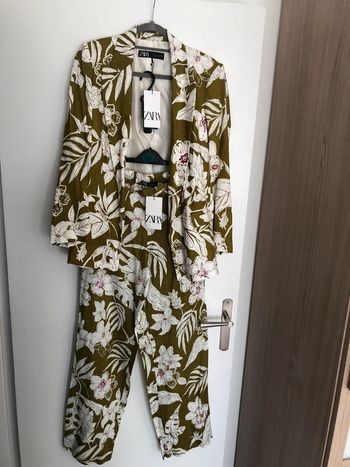 Superbe beau ensemble tailleur lin et viscose  veste blazer + pantalon neuf avec étiquette taille M
