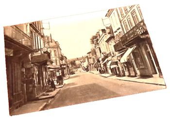 Carte postale ancienne Mussidan (Dordogne) Rue de Bordeaux