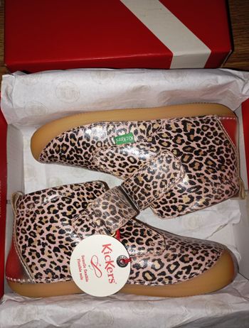 Kickers neuves pour fille en taille 27