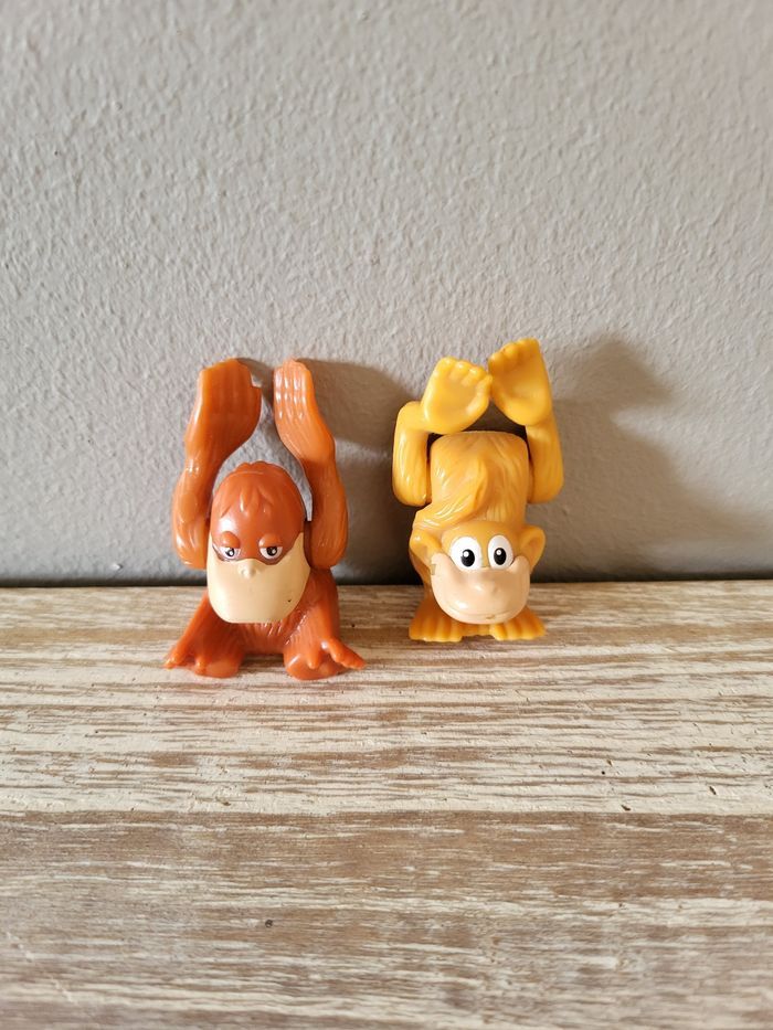 Lot de 2 figurines Kinder articulées singe