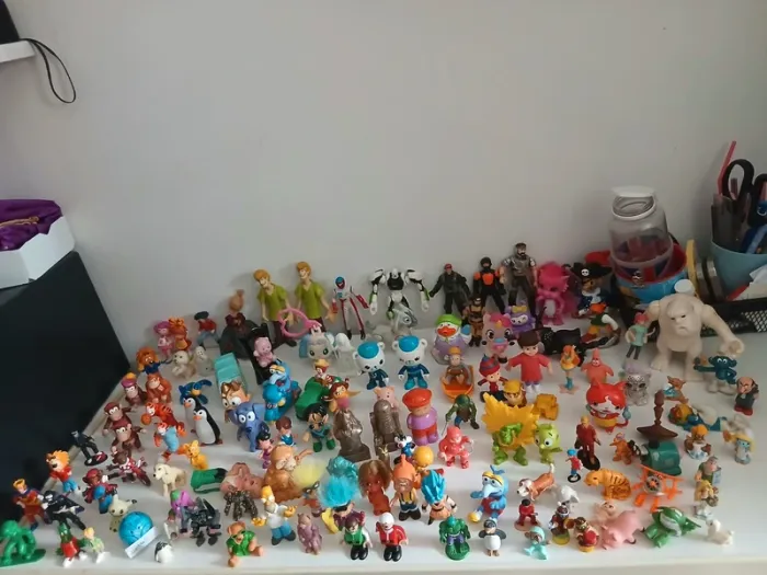 Divers figurines