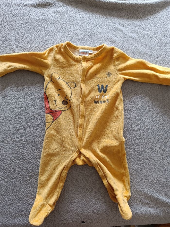 Lot 12 pyjamas velour 3 mois - photo numéro 2