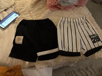 2 short 3A