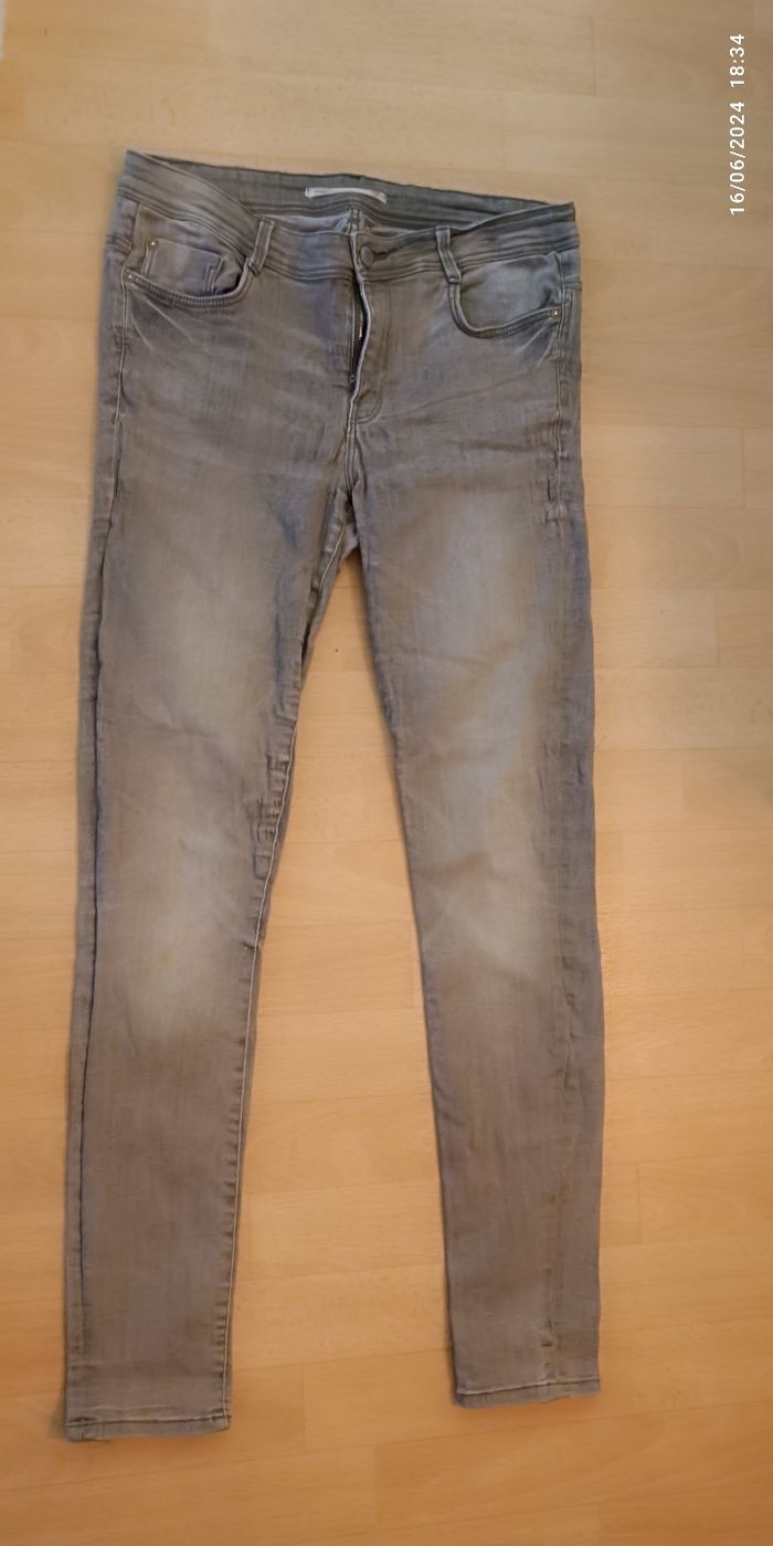 Jean femme taille 42 gris
