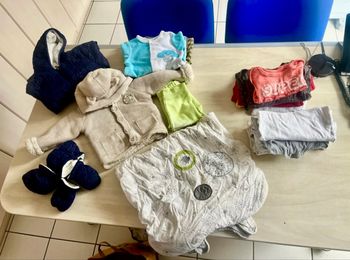 Lot vêtements 12 mois