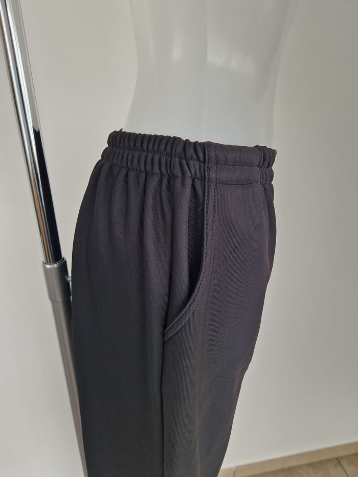 Pantalon noir élastique - photo numéro 6