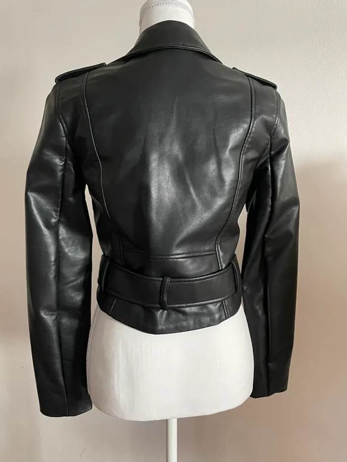 Veste Perfecto ZARA en similicuir ceinturée taille XS - photo numéro 6