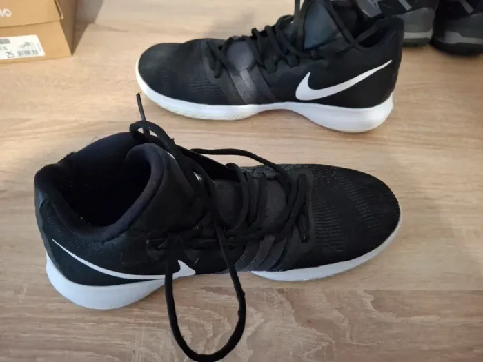 Basket kyrie flytrap nike